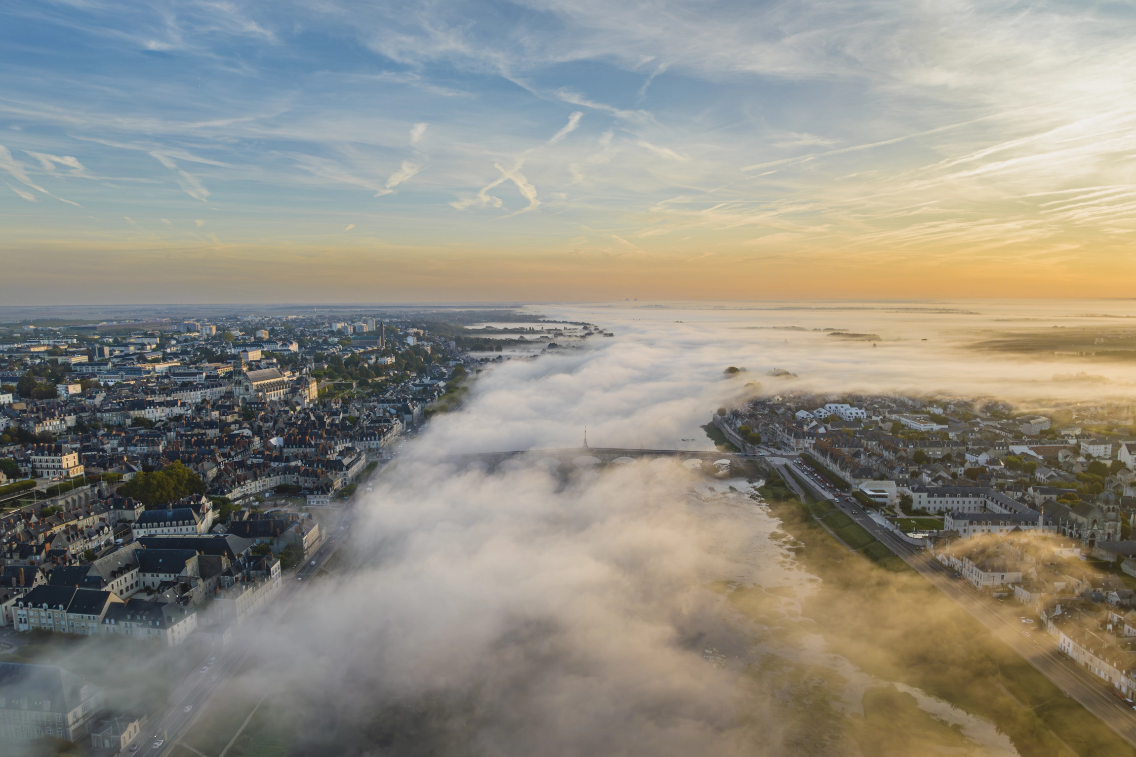 Blois dans la Brume